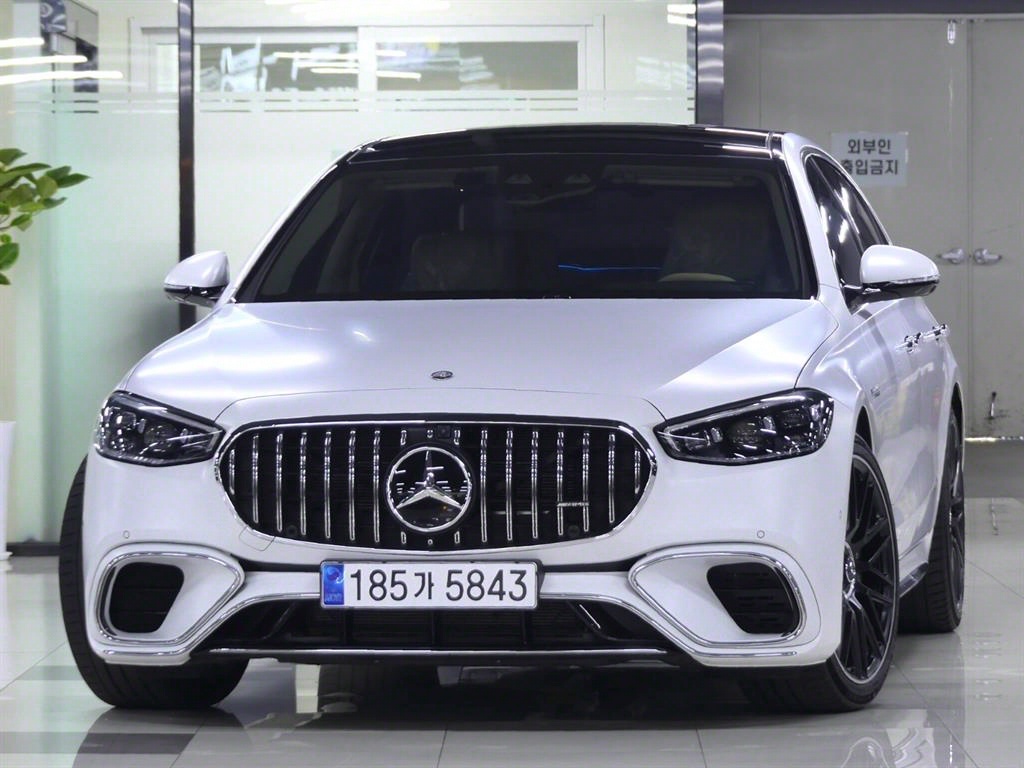  SŬ(7) S63e L AMG 