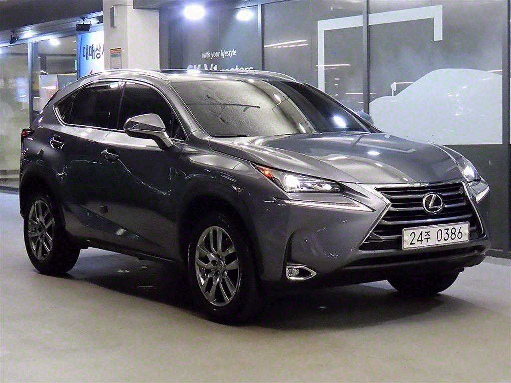  NX 200t ̱ťƼ