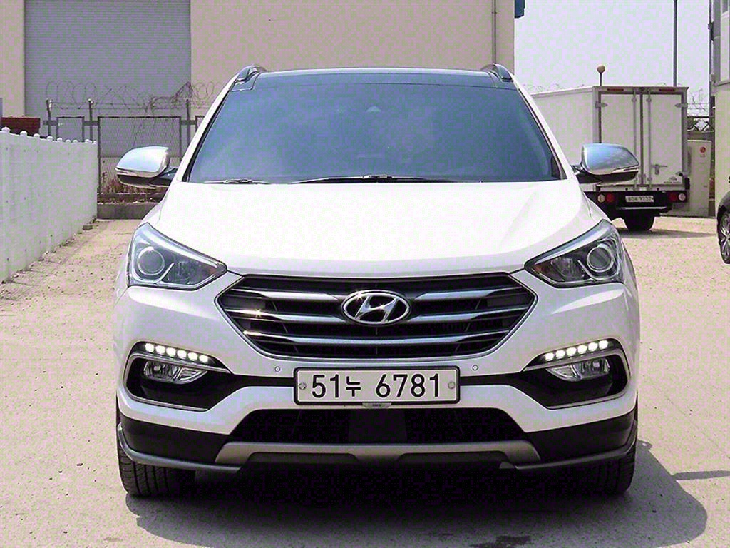  Ÿ    R2.0 4WD 1 и