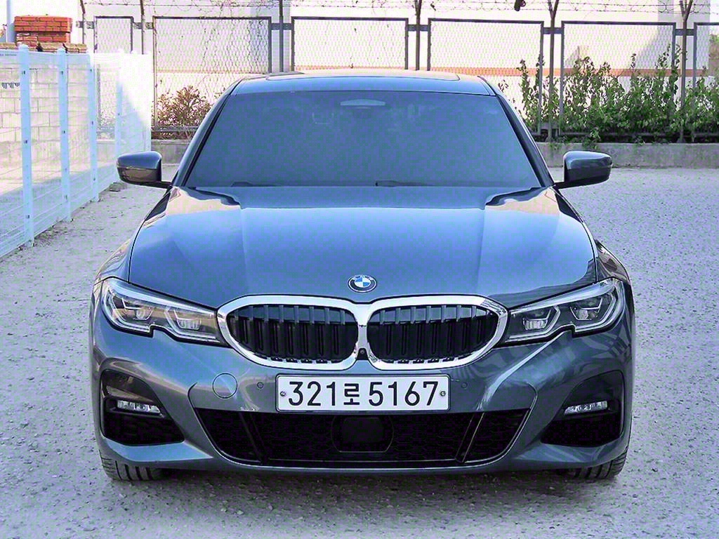 BMW 3ø(7) 330i xDrive M 