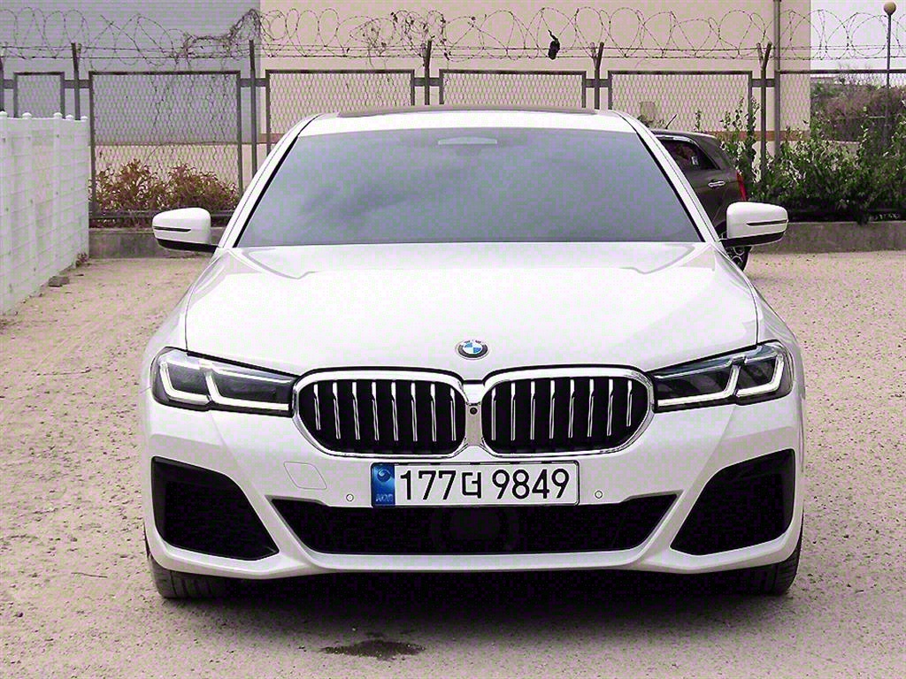 BMW 5ø(7)  530i M 