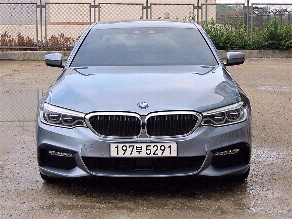 BMW 5ø(7)  520d M