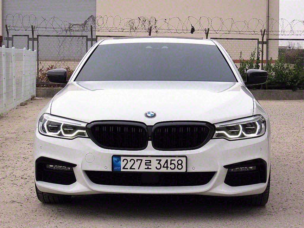 BMW 5ø(7)  530i M ÷