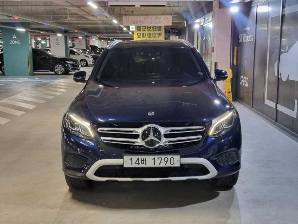  GLCŬ GLC 350e 4ƽ ̾