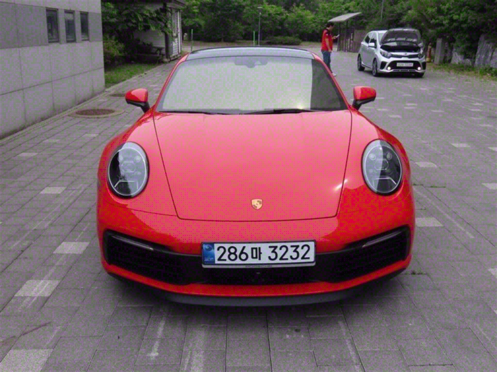  911(992) ī 