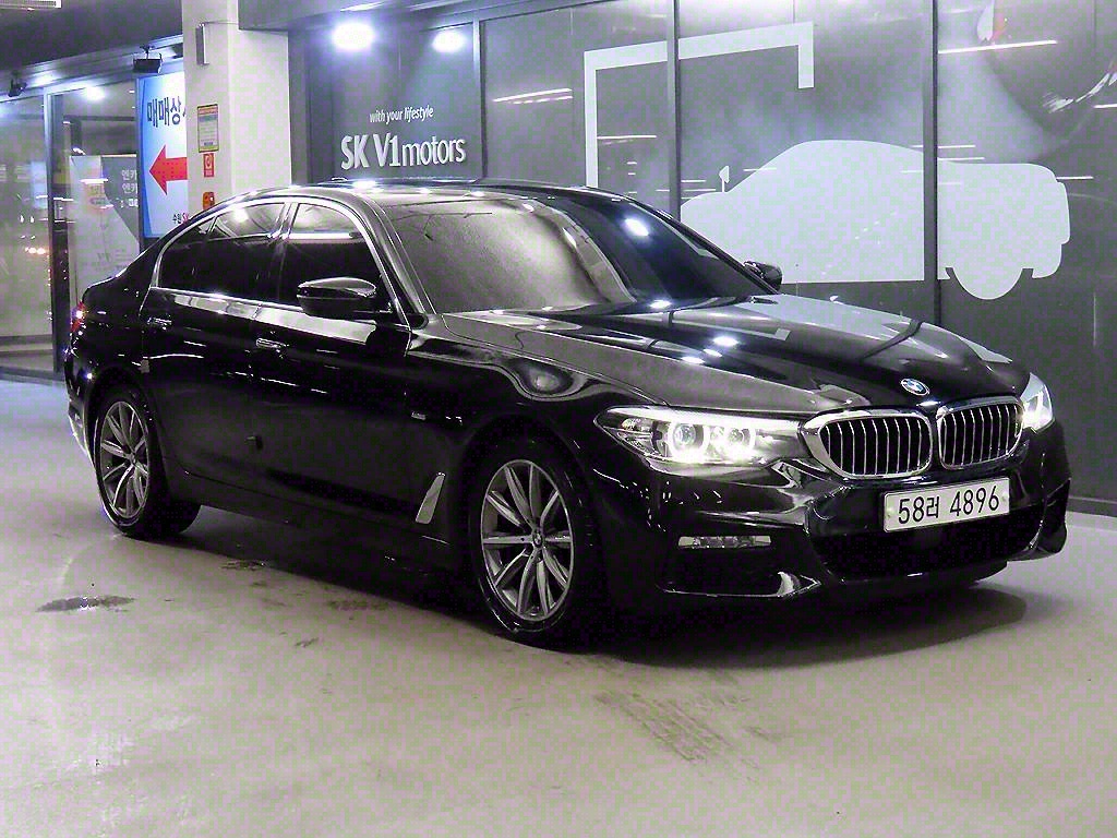 BMW 5ø(7)  520i Ÿ