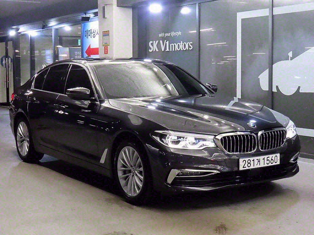BMW 5ø(7)  530i xDrive Ÿ ÷