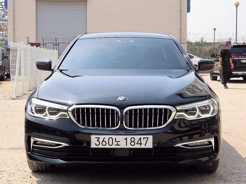BMW 5ø(7)  530i xDrive Ÿ ÷