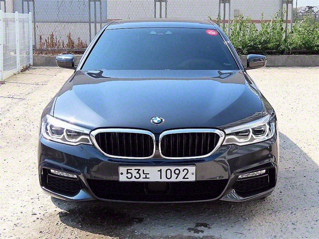 BMW 5ø(7)  520d M