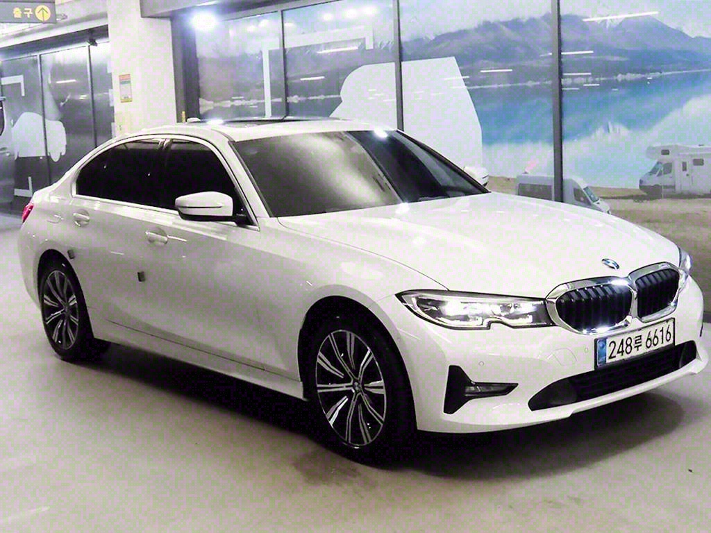 BMW 3ø(7) 330e 
