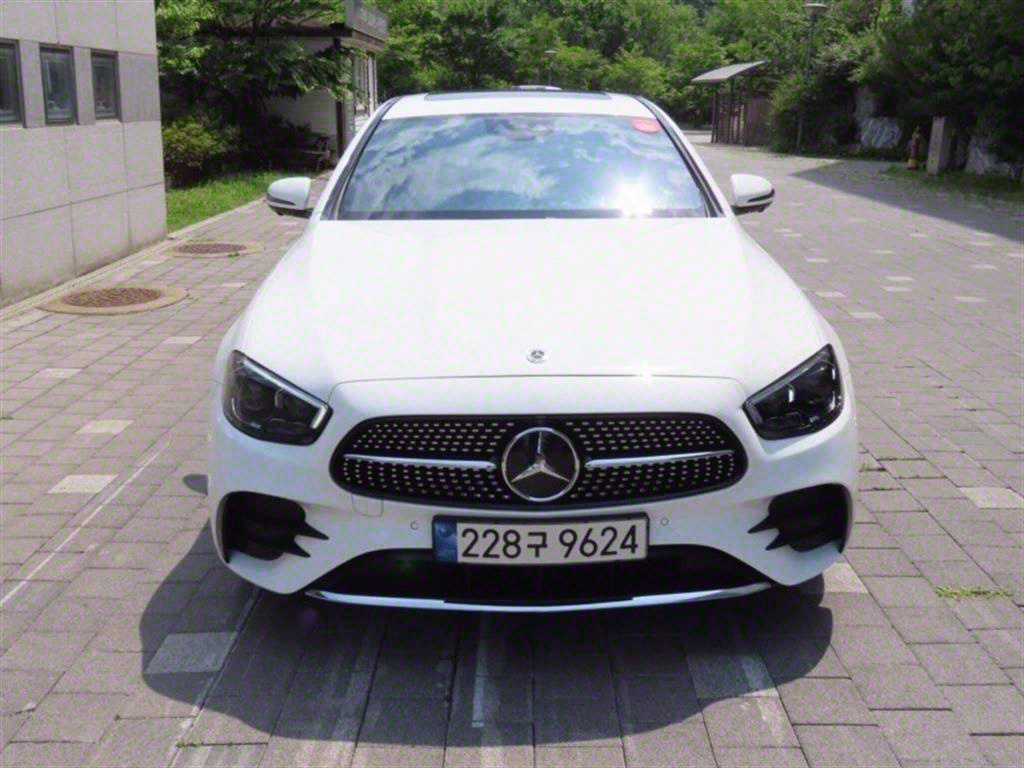  EŬ(5) E250 AMG 