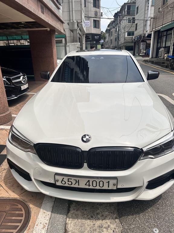 BMW 5ø(7)  530i xDrive M ÷