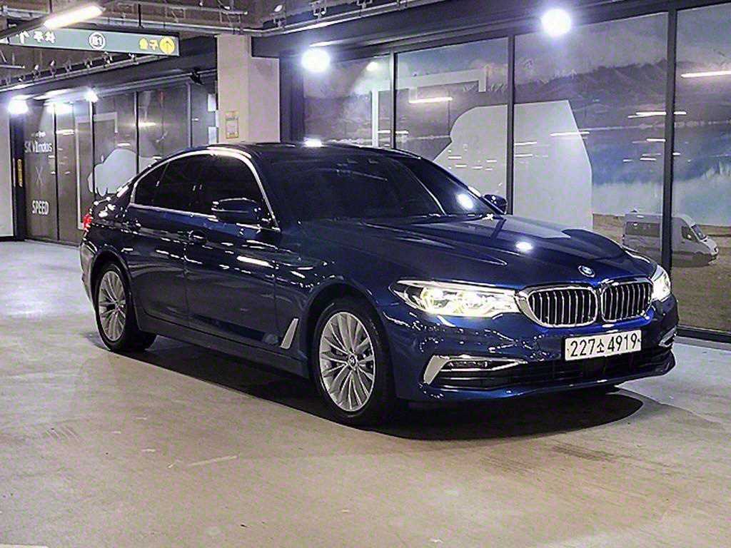 BMW 5ø(7)  530i xDrive Ÿ ÷