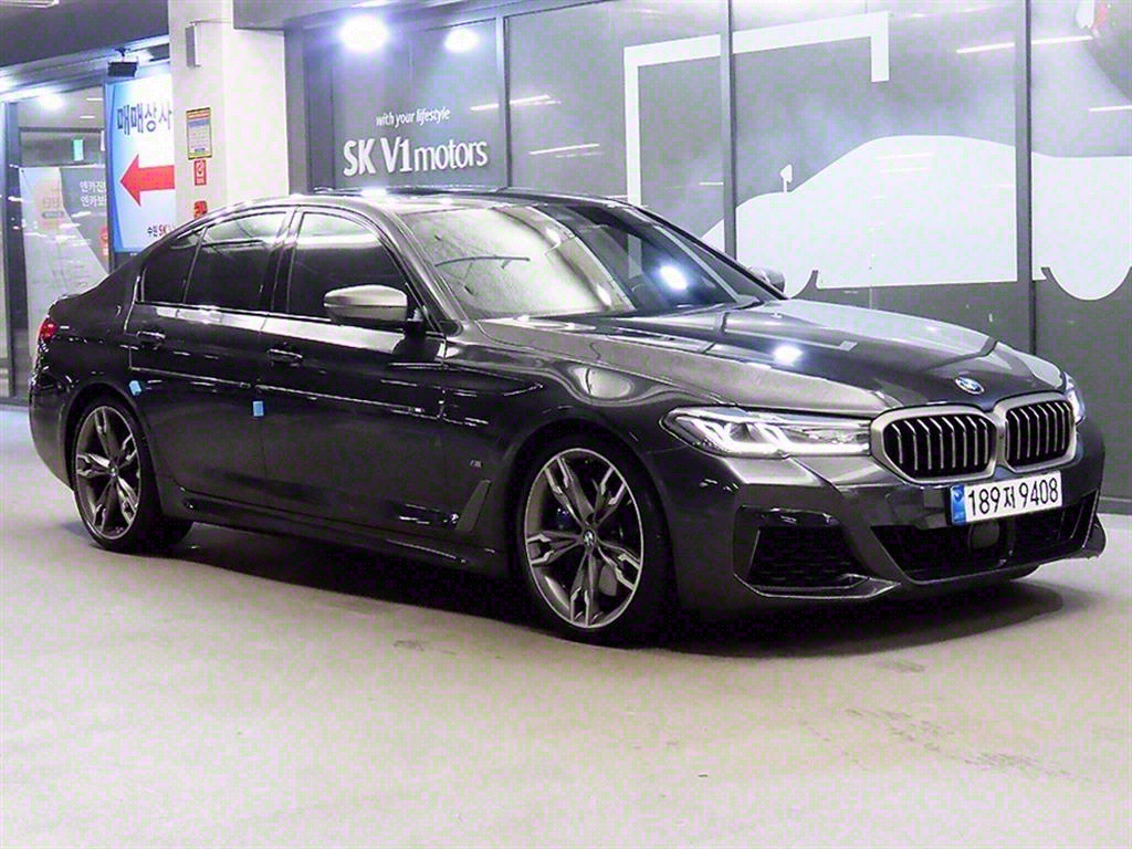 BMW 5ø(7)  M550i xDrive 