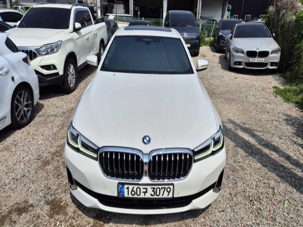 BMW 5ø(7)  520i Ÿ