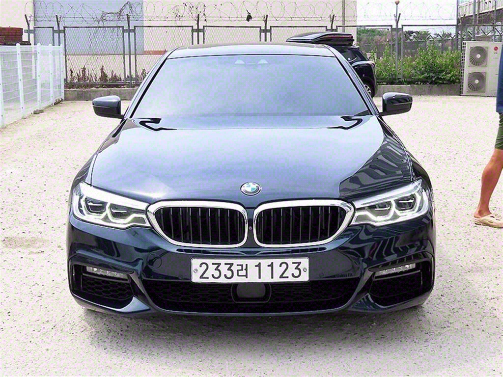 BMW 5ø(7)  520d xDrive M ÷