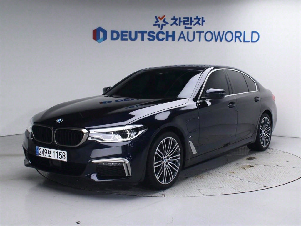 BMW 5ø(7)  530e M 