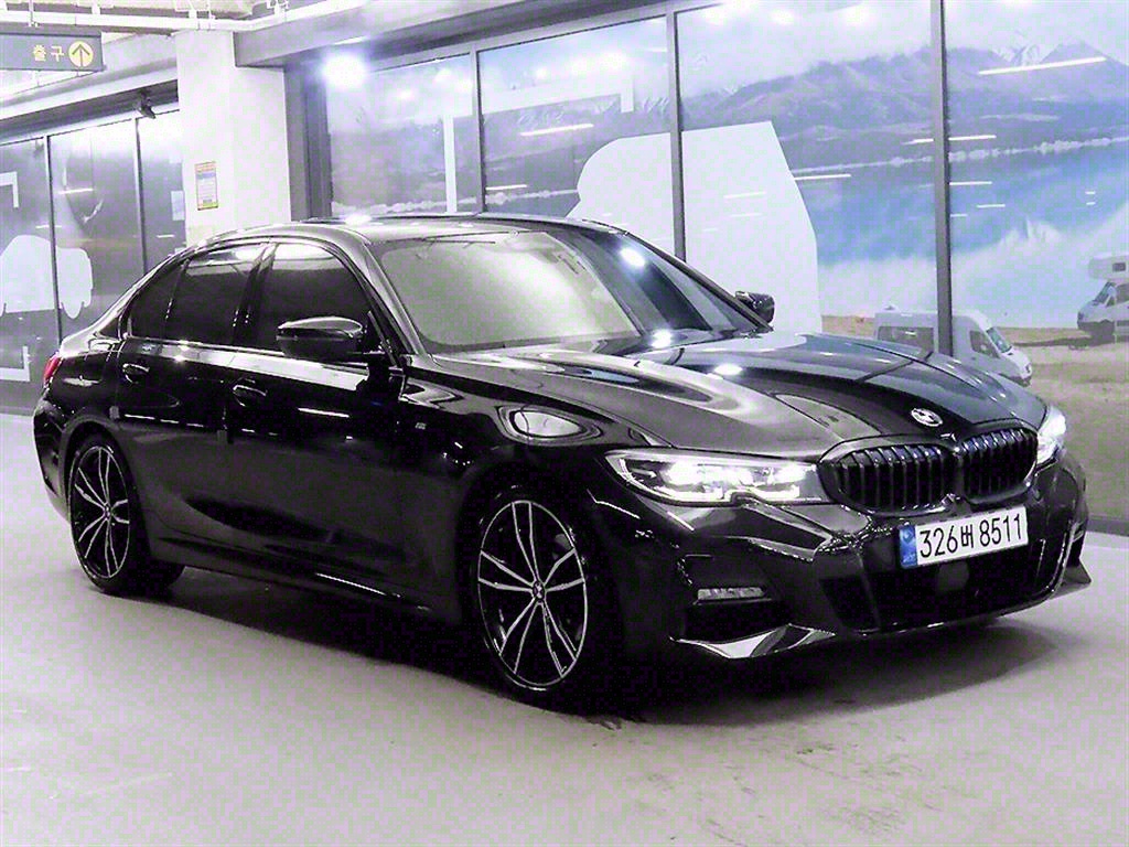 BMW 3ø(7) 320i M  ս