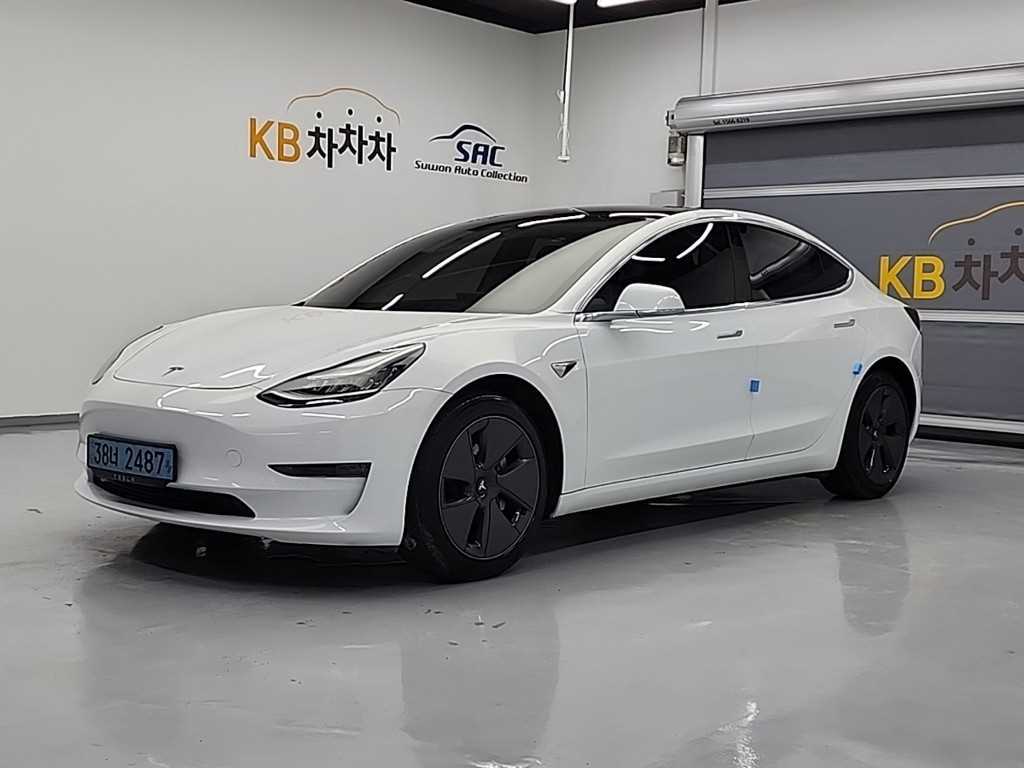 ׽  3 EV AWD  