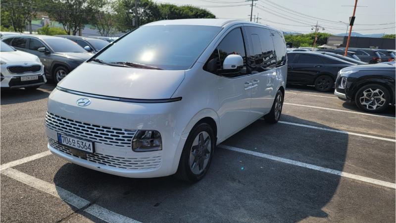  Ÿ 2.2   11ν 4WD 