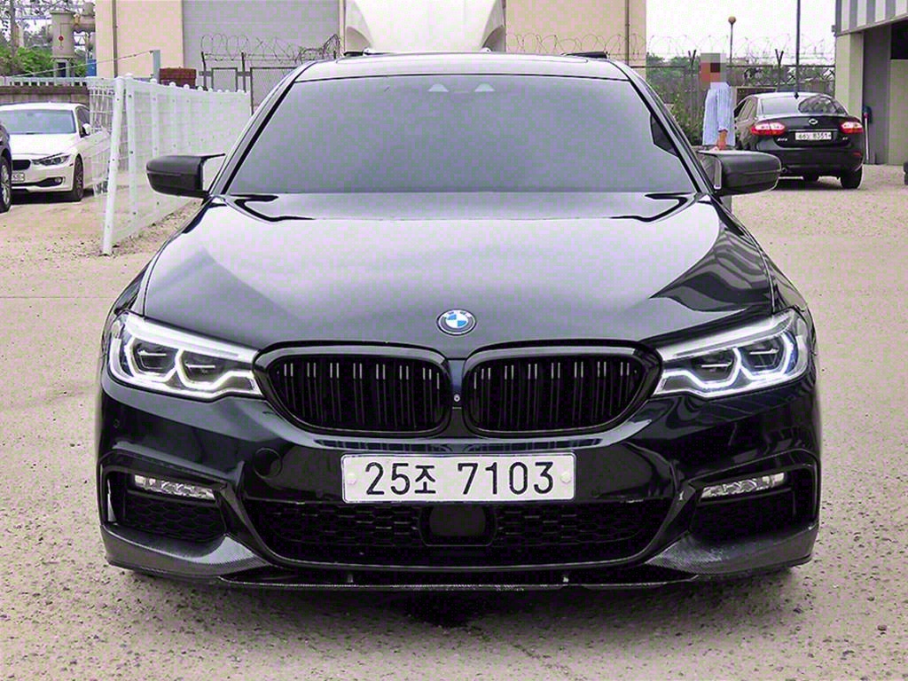 BMW 5ø(7)  530i xDrive M ÷