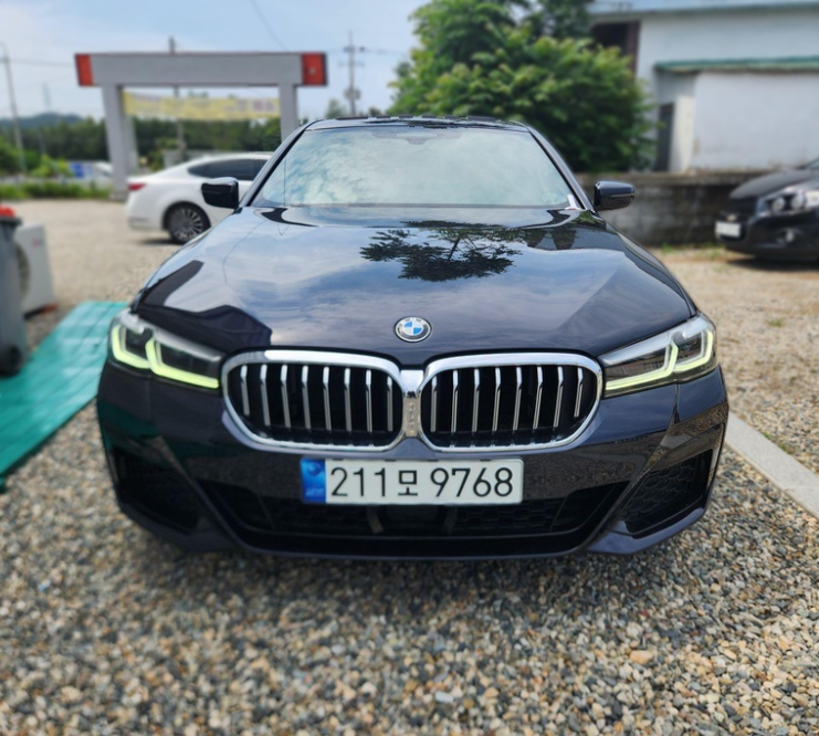 BMW 5ø(7)  520i M 