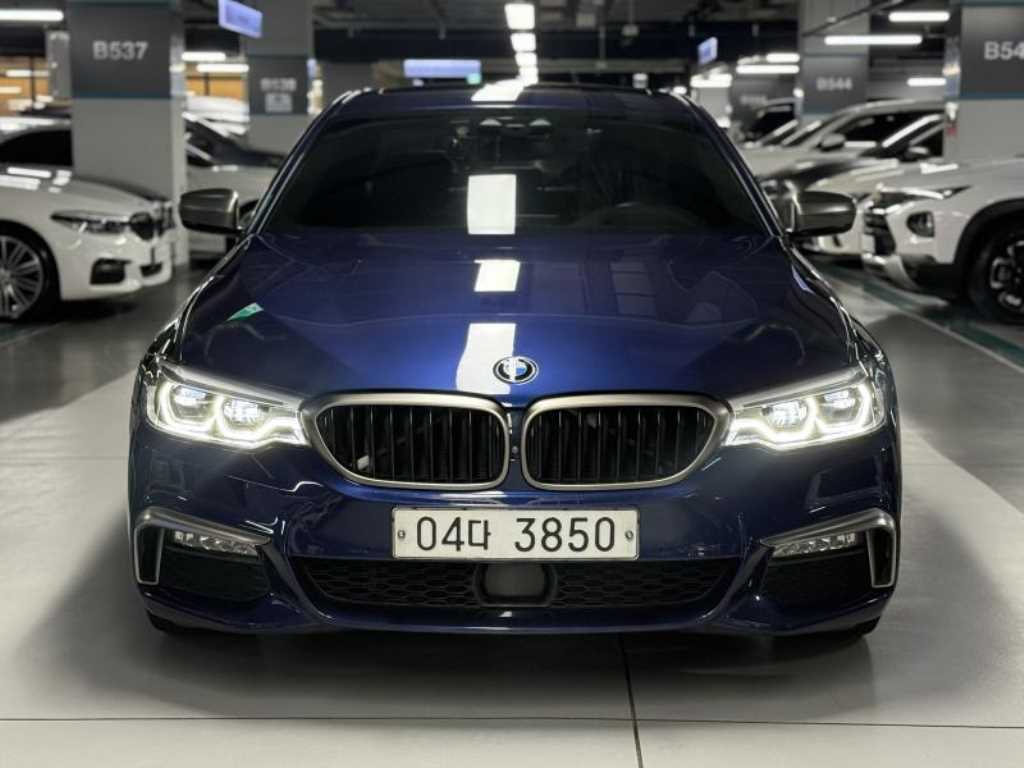 BMW 5ø(7)  530i M ÷