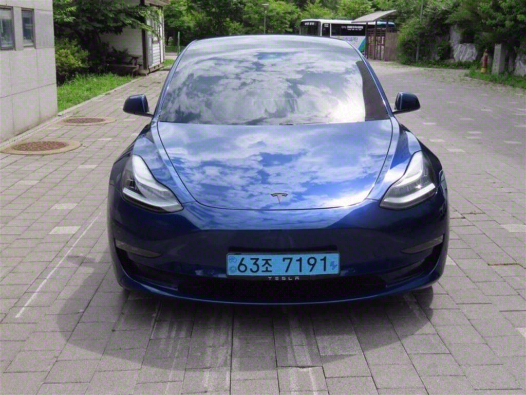 ׽  3 EV AWD ս