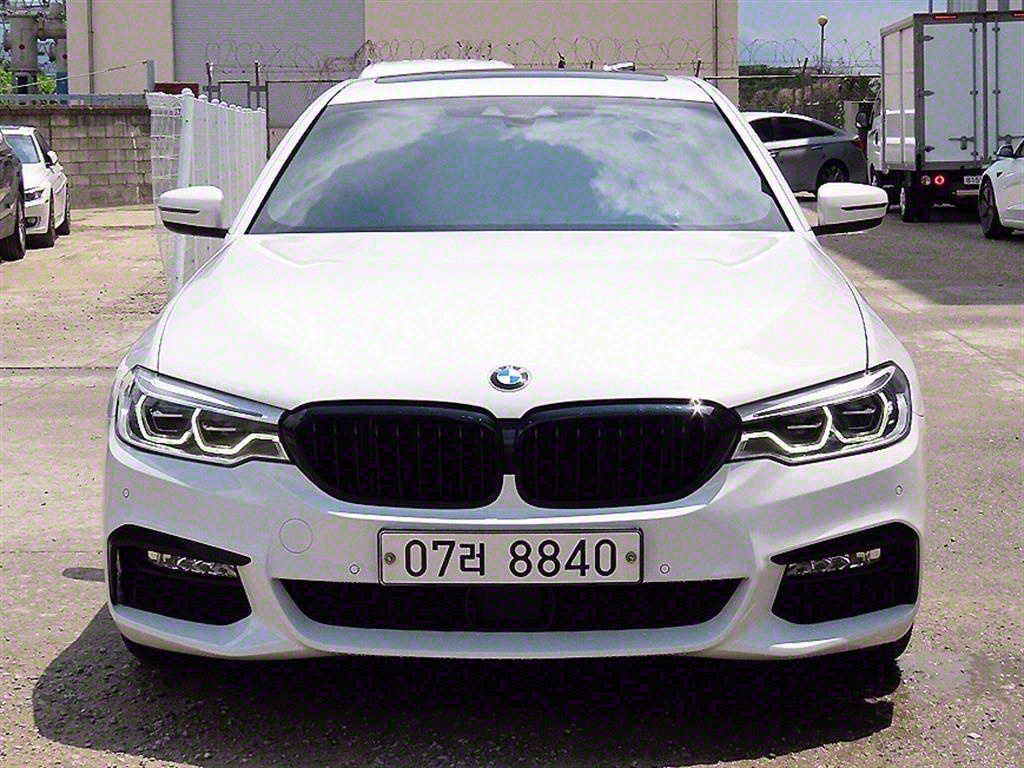 BMW 5ø(7)  520d xDrive Ÿ ÷