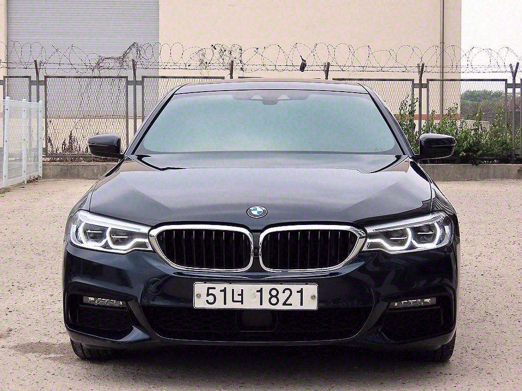 BMW 5ø(7)  530i xDrive M ÷