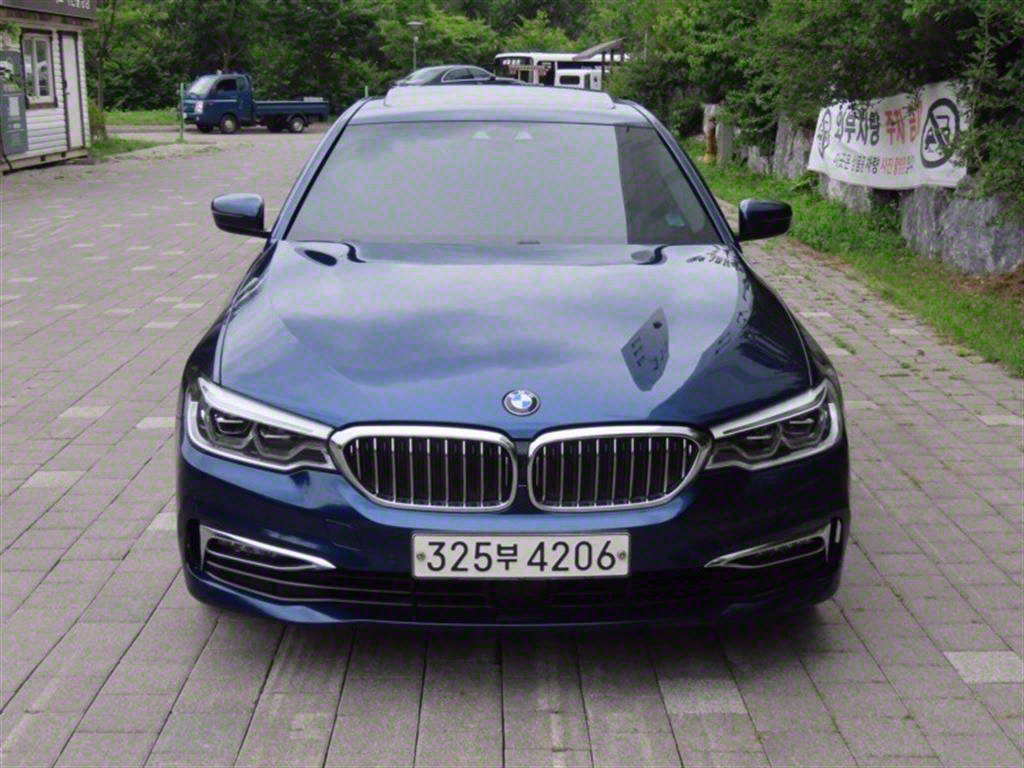 BMW 5ø(7)  530e Ÿ  ÷
