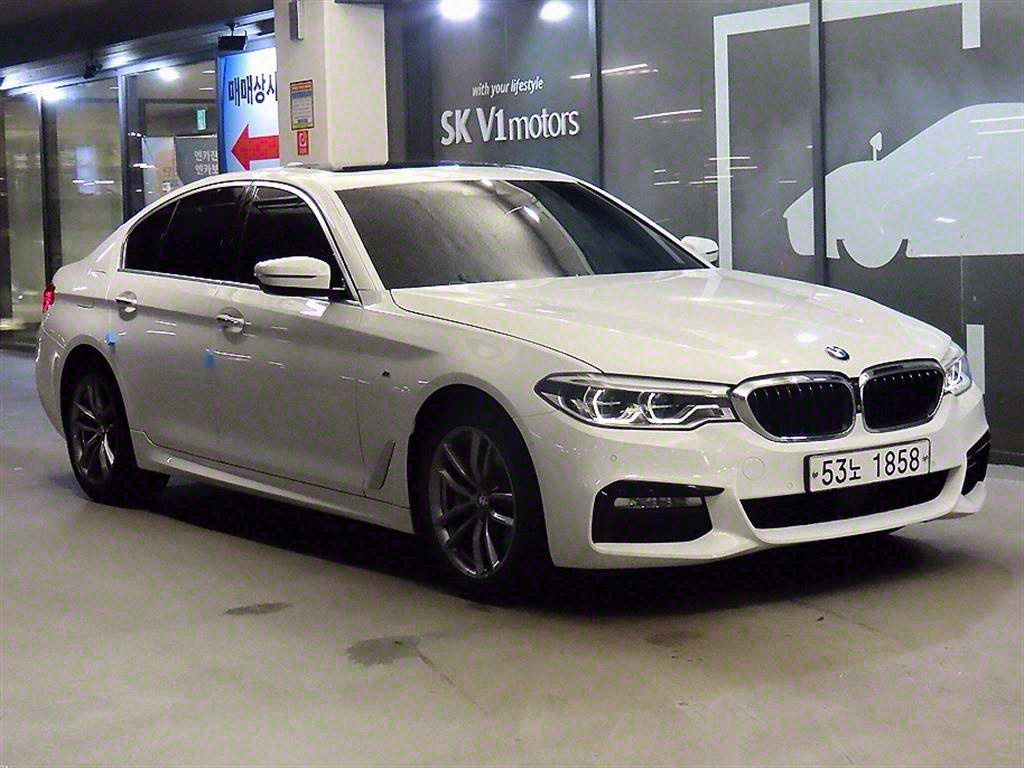 BMW 5ø(7)  530i M ÷