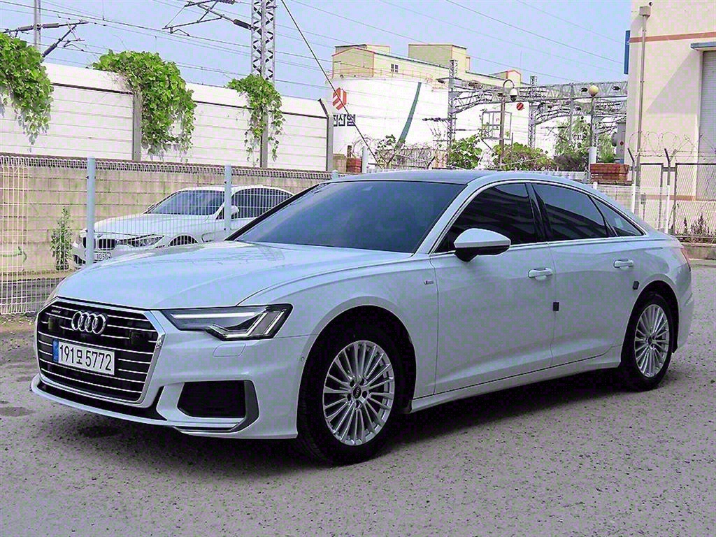 ƿ A6(5) 45 TFSI Ʈ ̾
