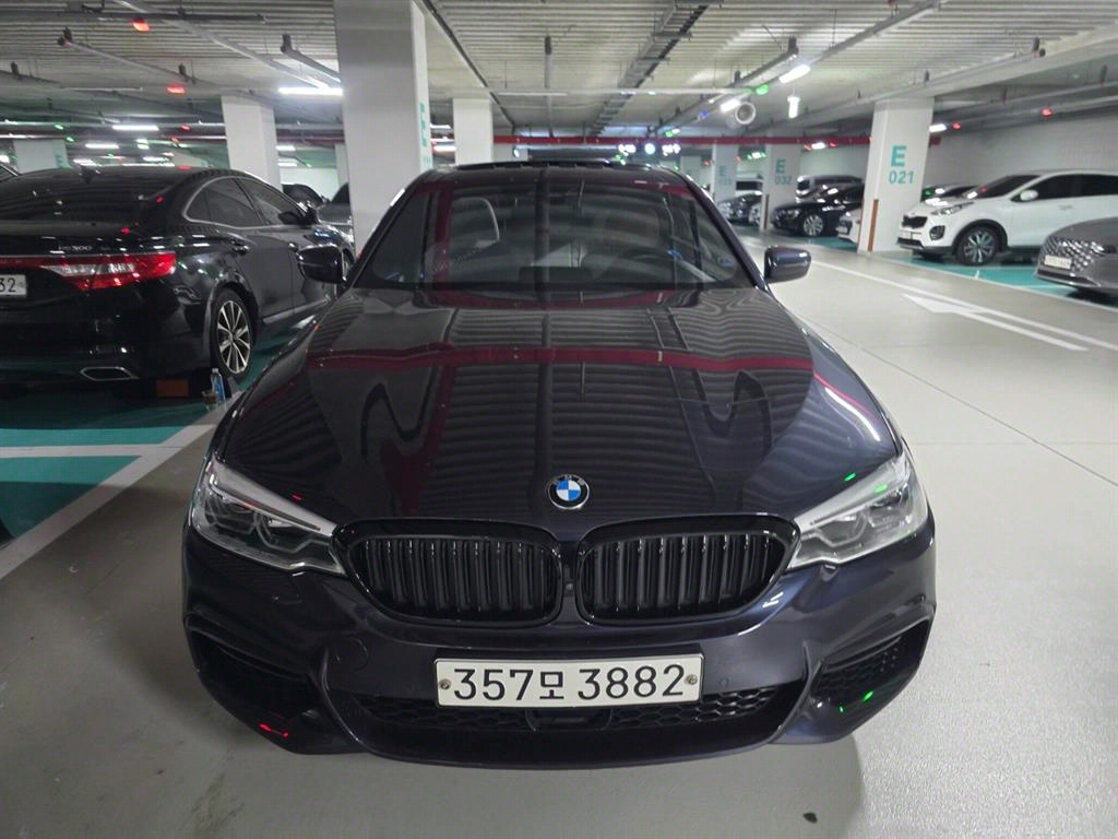 BMW 5ø(7)  530i M ÷