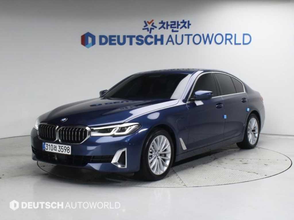 BMW 5ø(7)  530e Ÿ