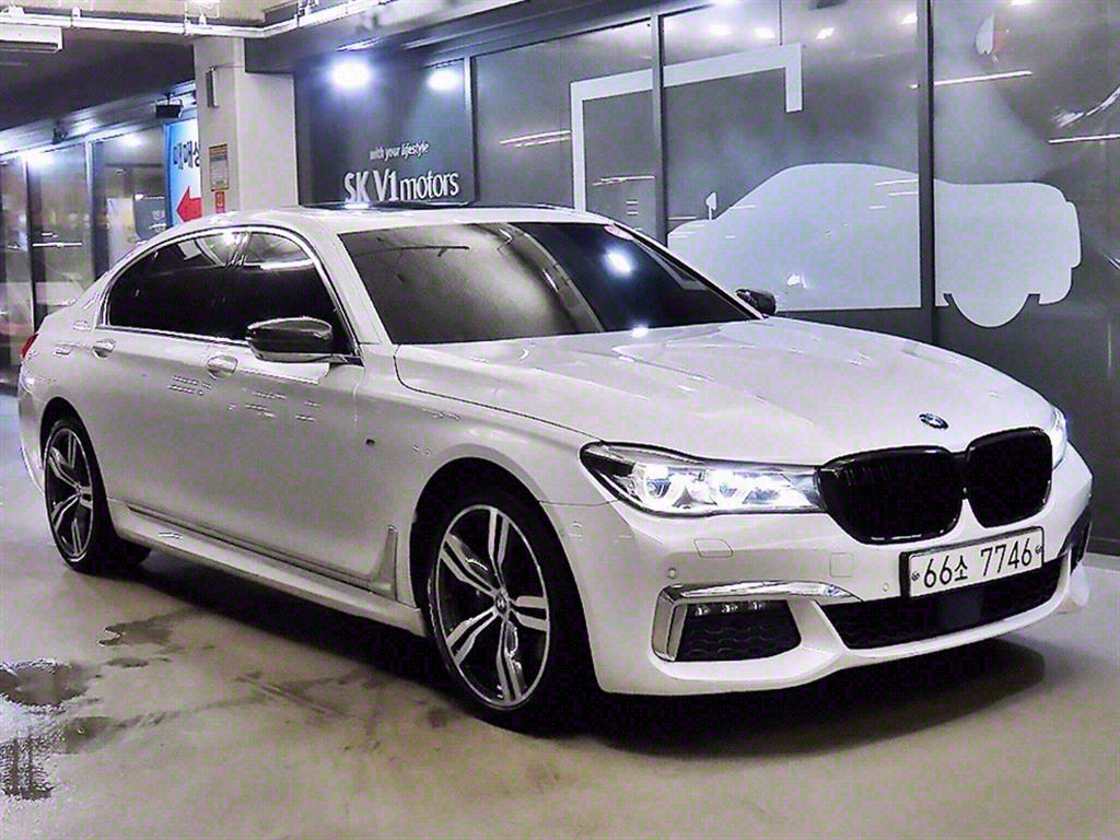 BMW 7ø(6) 740Li xDrive M