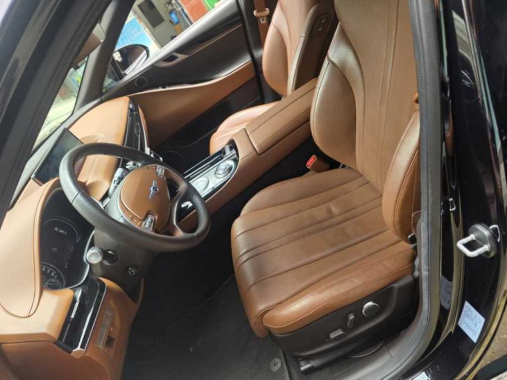 ׽ý  ôG80 ָ 2.5 AWD ⺻