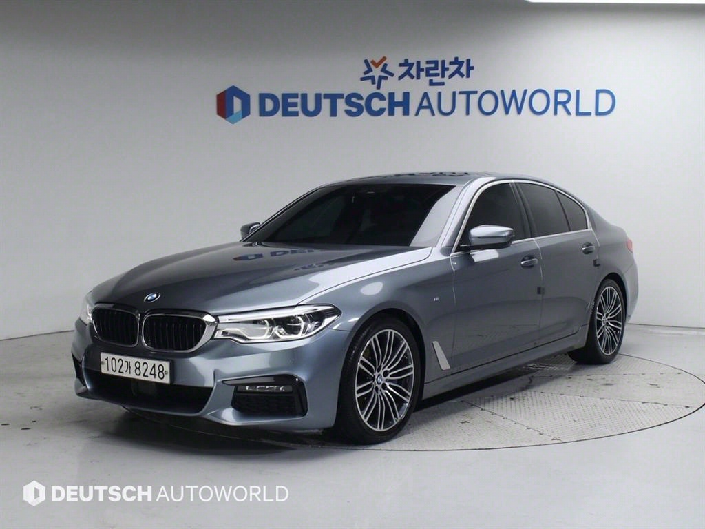 BMW 5ø(7)  530i M ÷