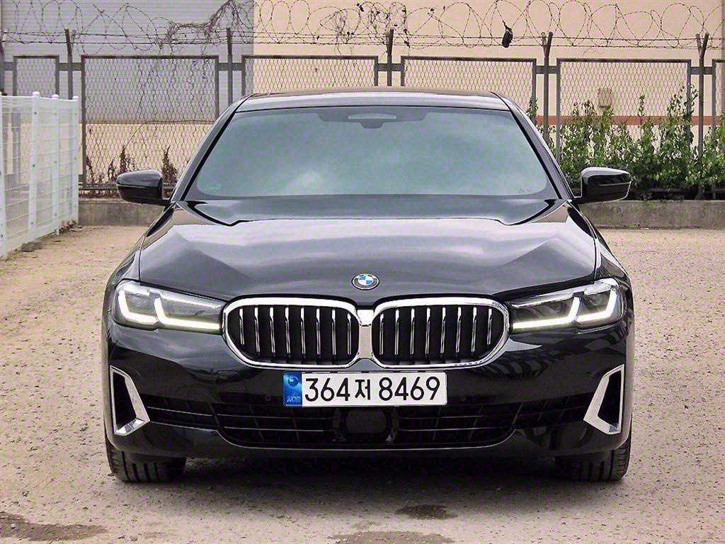 BMW 5ø(7)  520i Ÿ