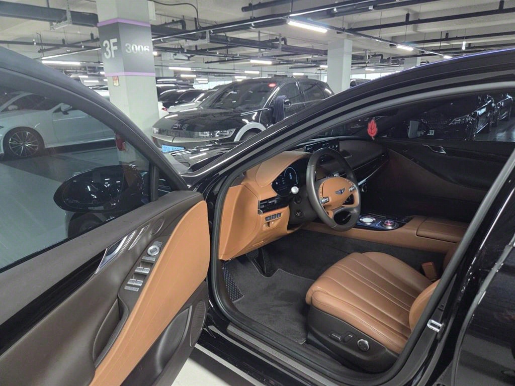 ׽ý  ôG80 ָ 2.5 AWD ⺻