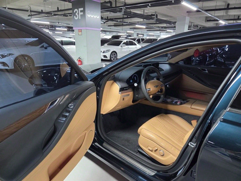 ׽ý  ôG80 ָ 2.5 AWD ⺻