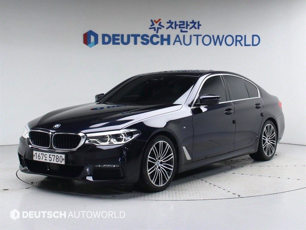 BMW 5ø(7)  530i xDrive M ÷