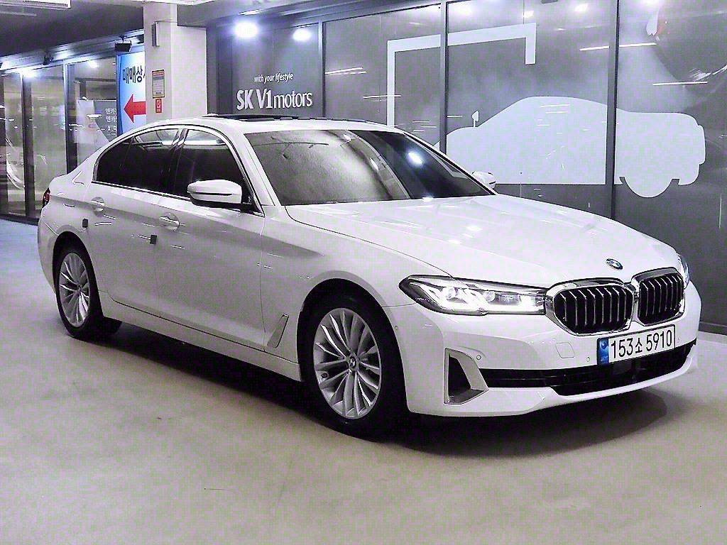 BMW 5ø(7)  520i Ÿ
