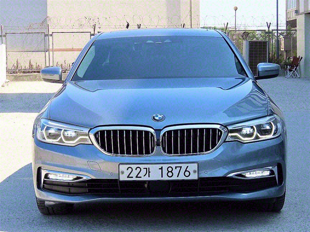 BMW 5ø(7)  530i xDrive Ÿ ÷