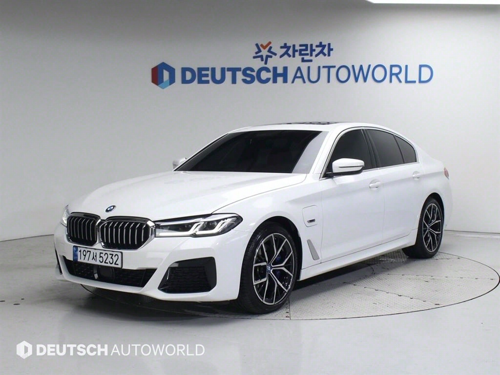 BMW 5ø(7)  530e M 
