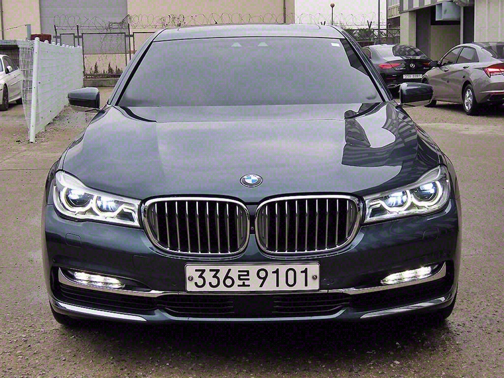 BMW 7ø(6) 740Li xDrive 