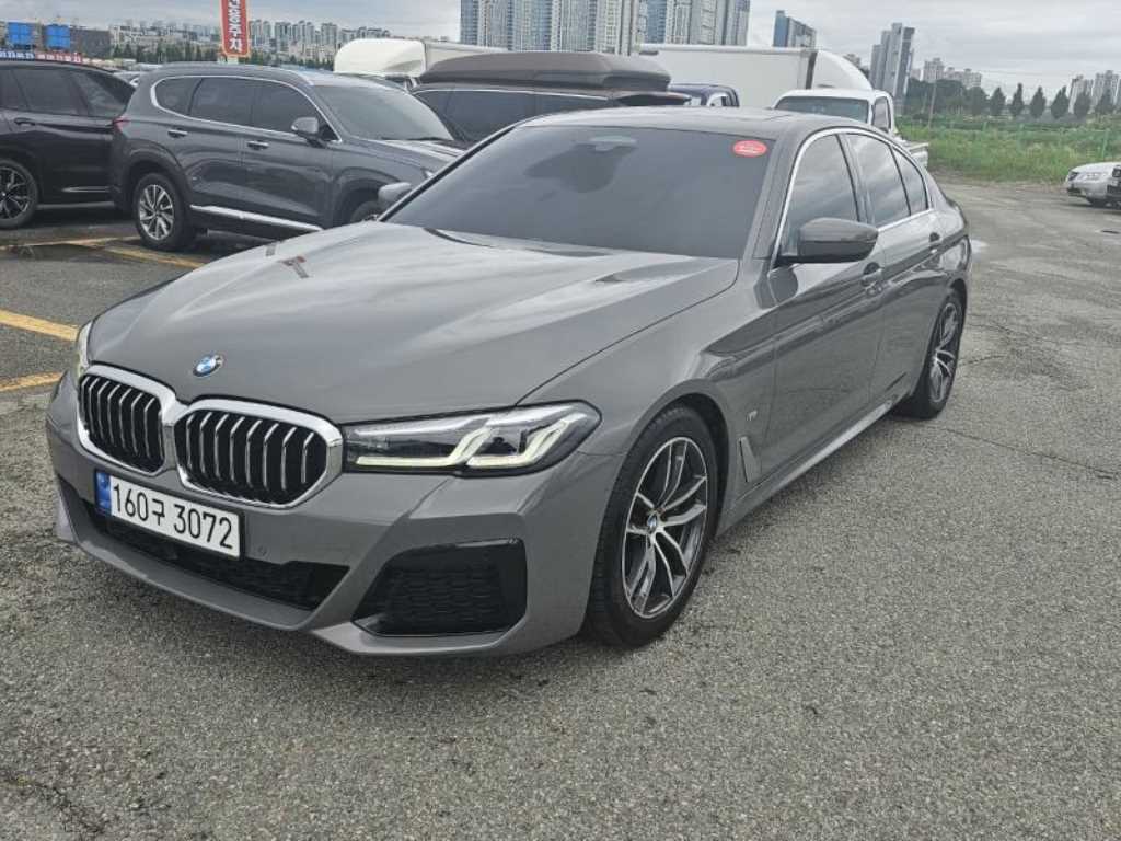 BMW 5ø(7)  520i M 