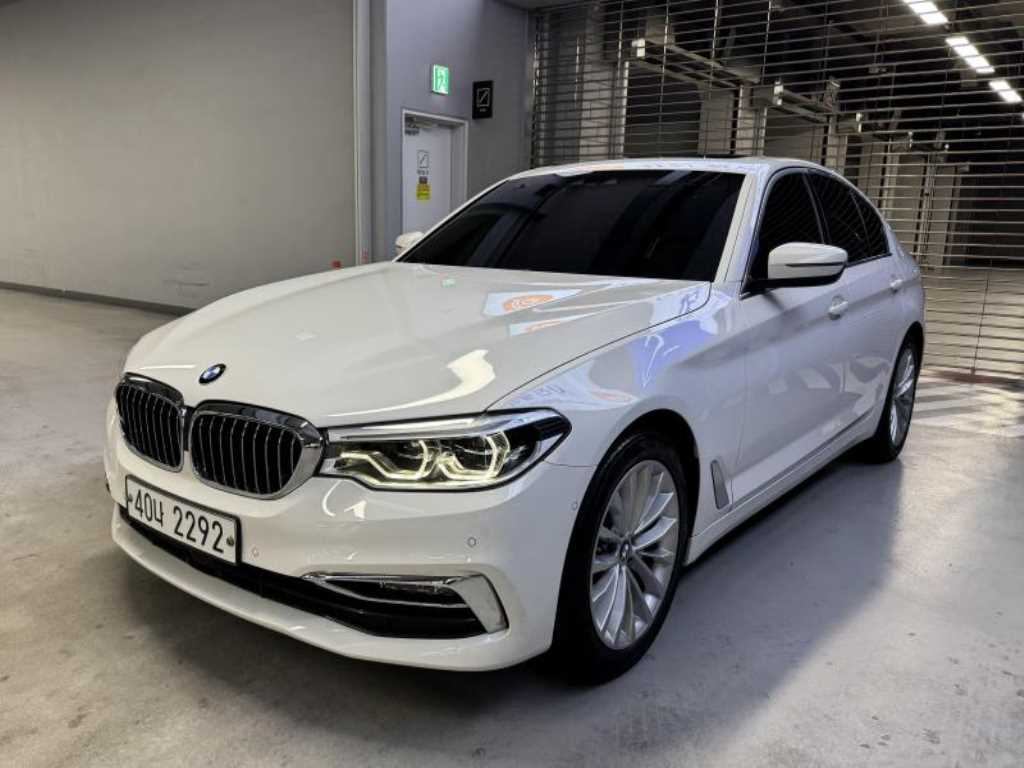 BMW 5ø(7)  520d xDrive Ÿ ÷