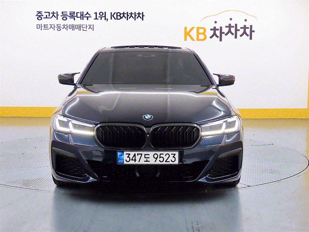 BMW 5ø(7)  530i M ÷