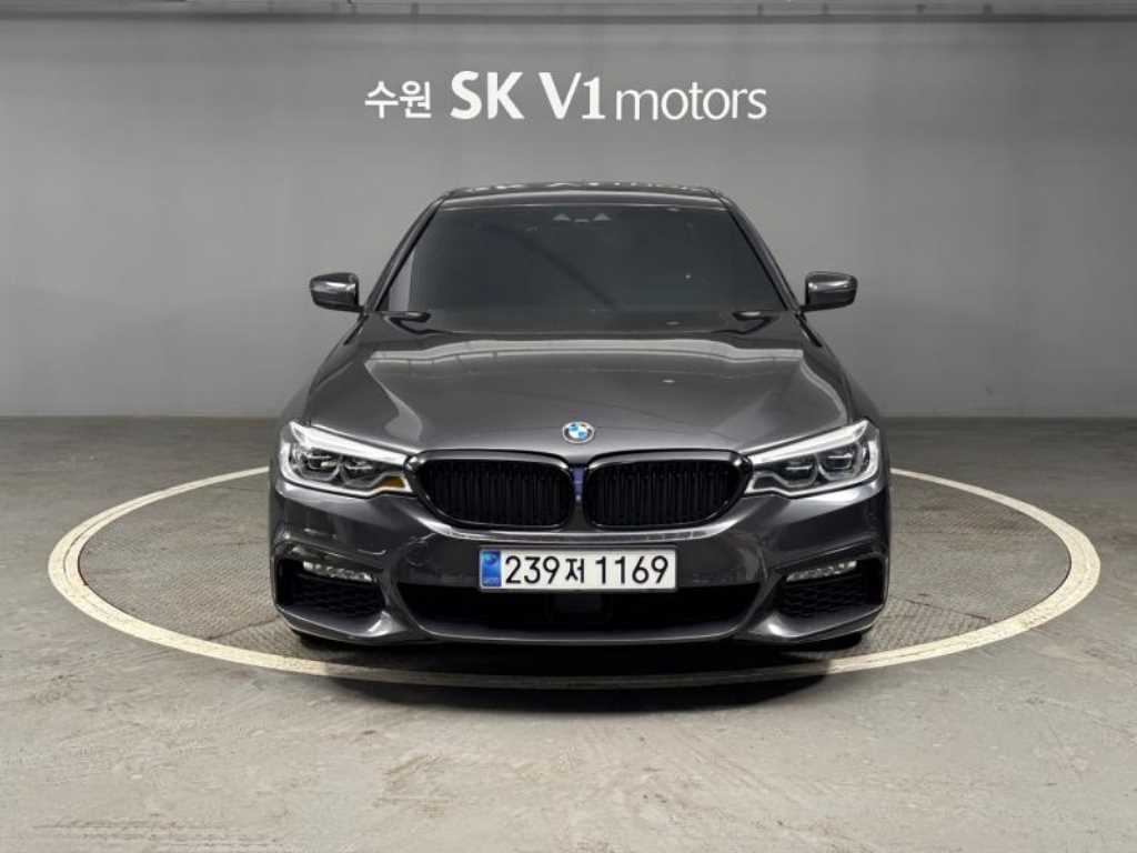 BMW 5ø(7)  530i M ÷